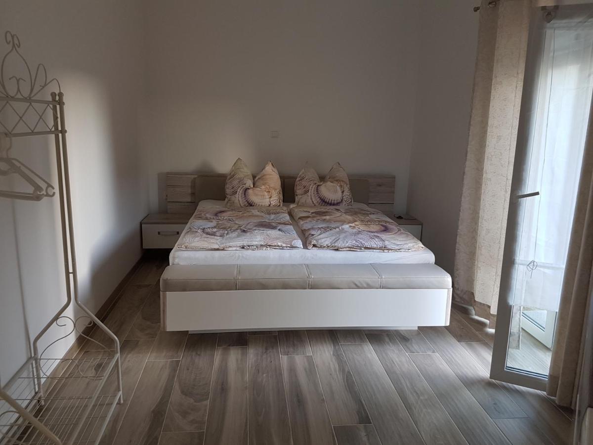 Oase Am Nationalpark Apartment Kargow Bagian luar foto